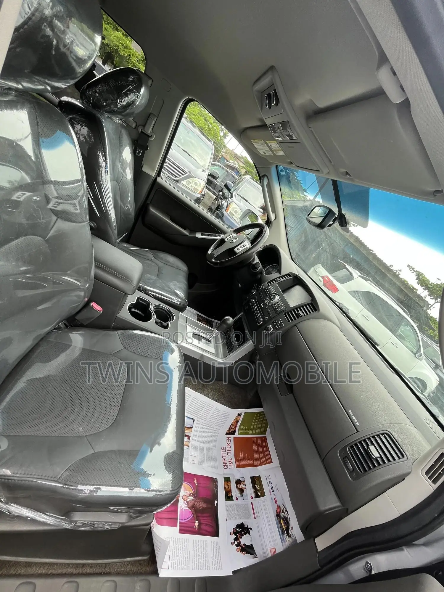 Nissan Pathfinder 2011 Silver