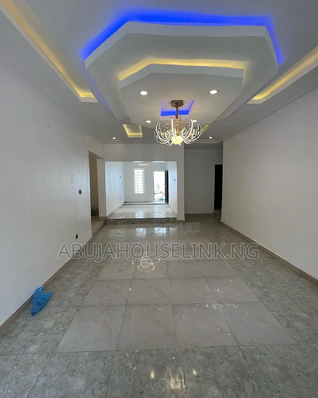 4bdrm Bungalow in Efab Queens Estate, for sale