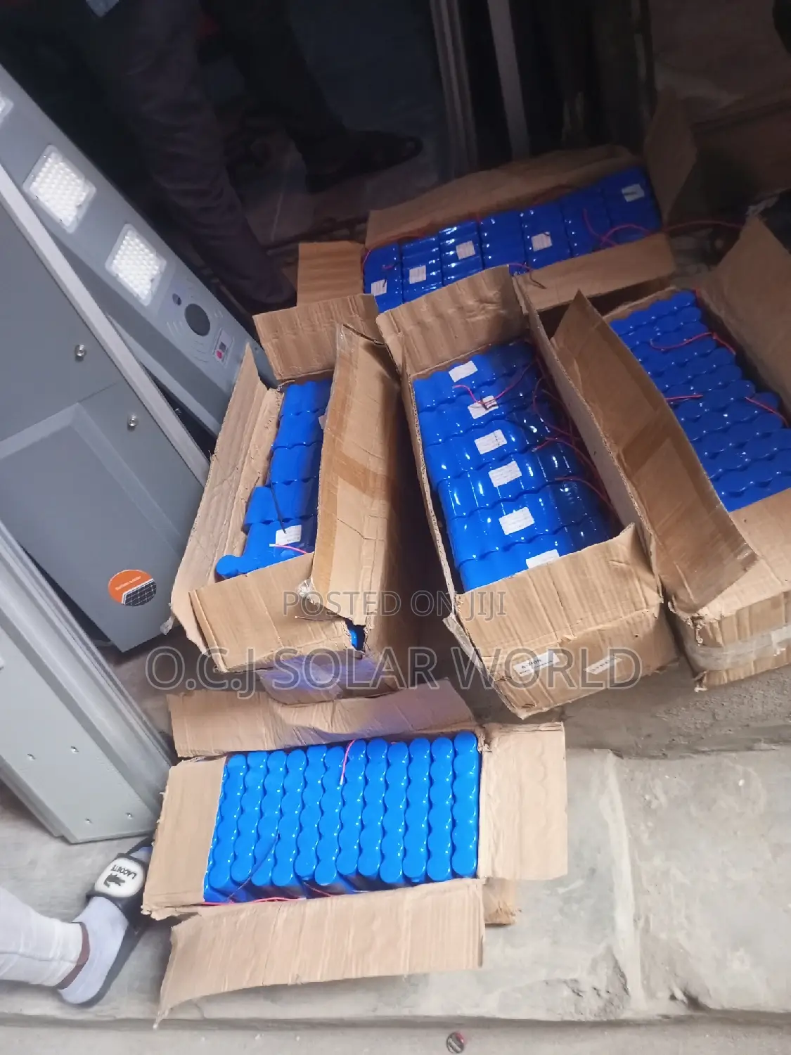 6 in One Solar Street Lights Battery