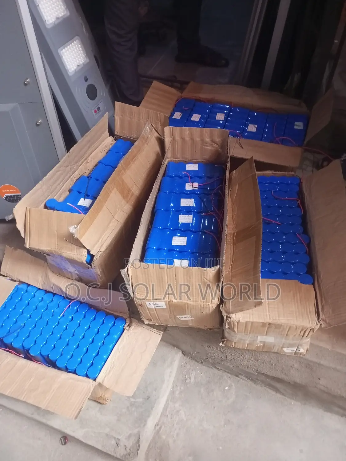 6 in One Solar Street Lights Battery