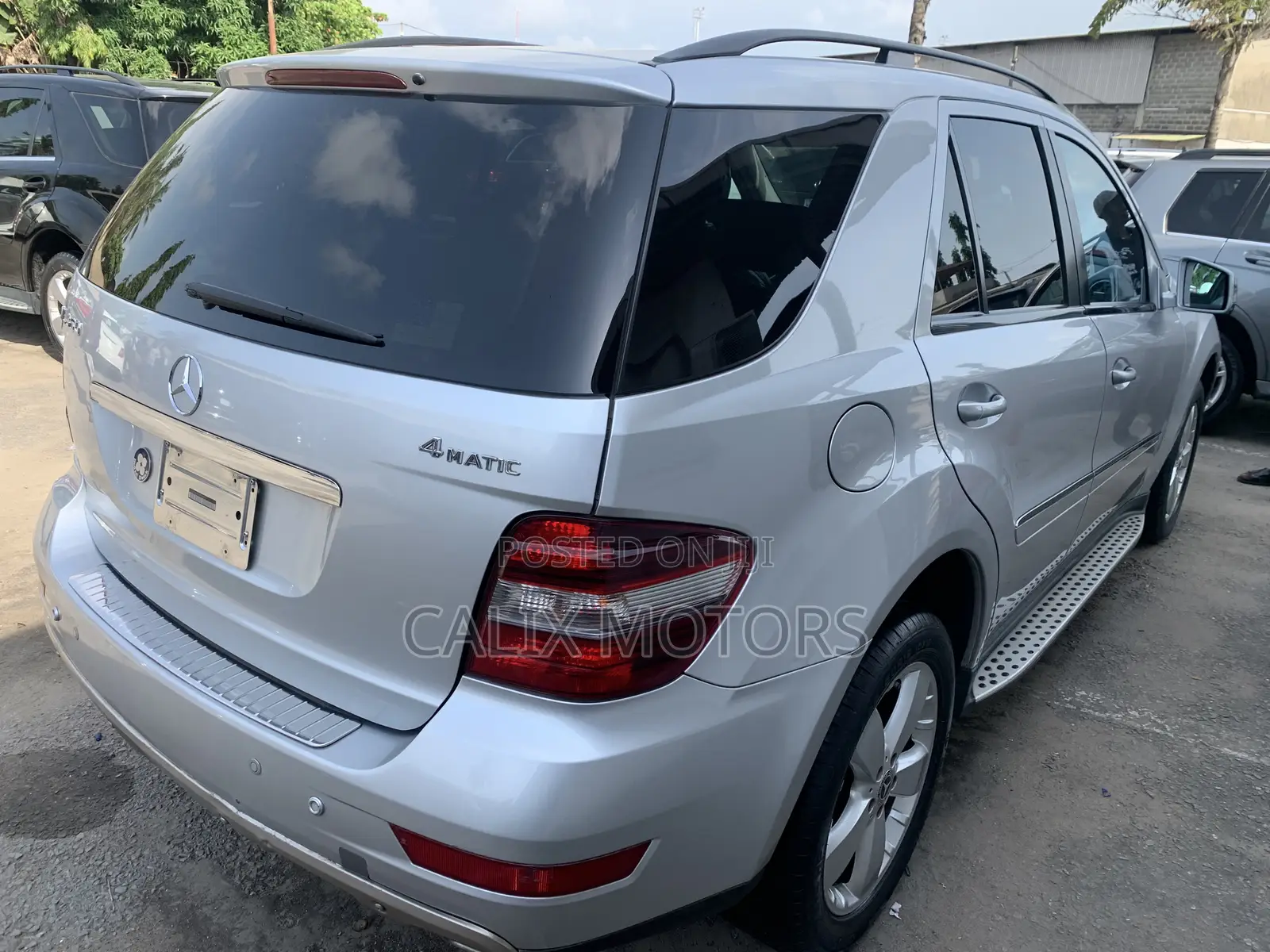 Mercedes-Benz M Class 2010 Silver