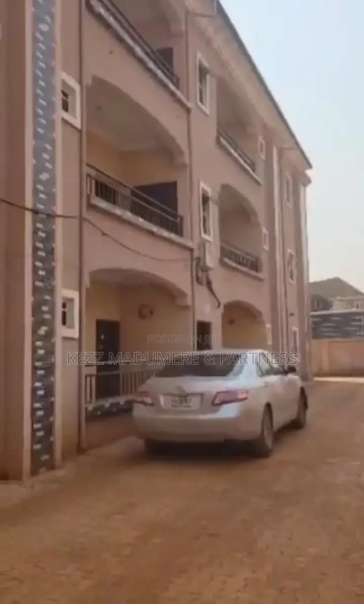 13bdrm Block of Flats in Lomalinda Extension for sale