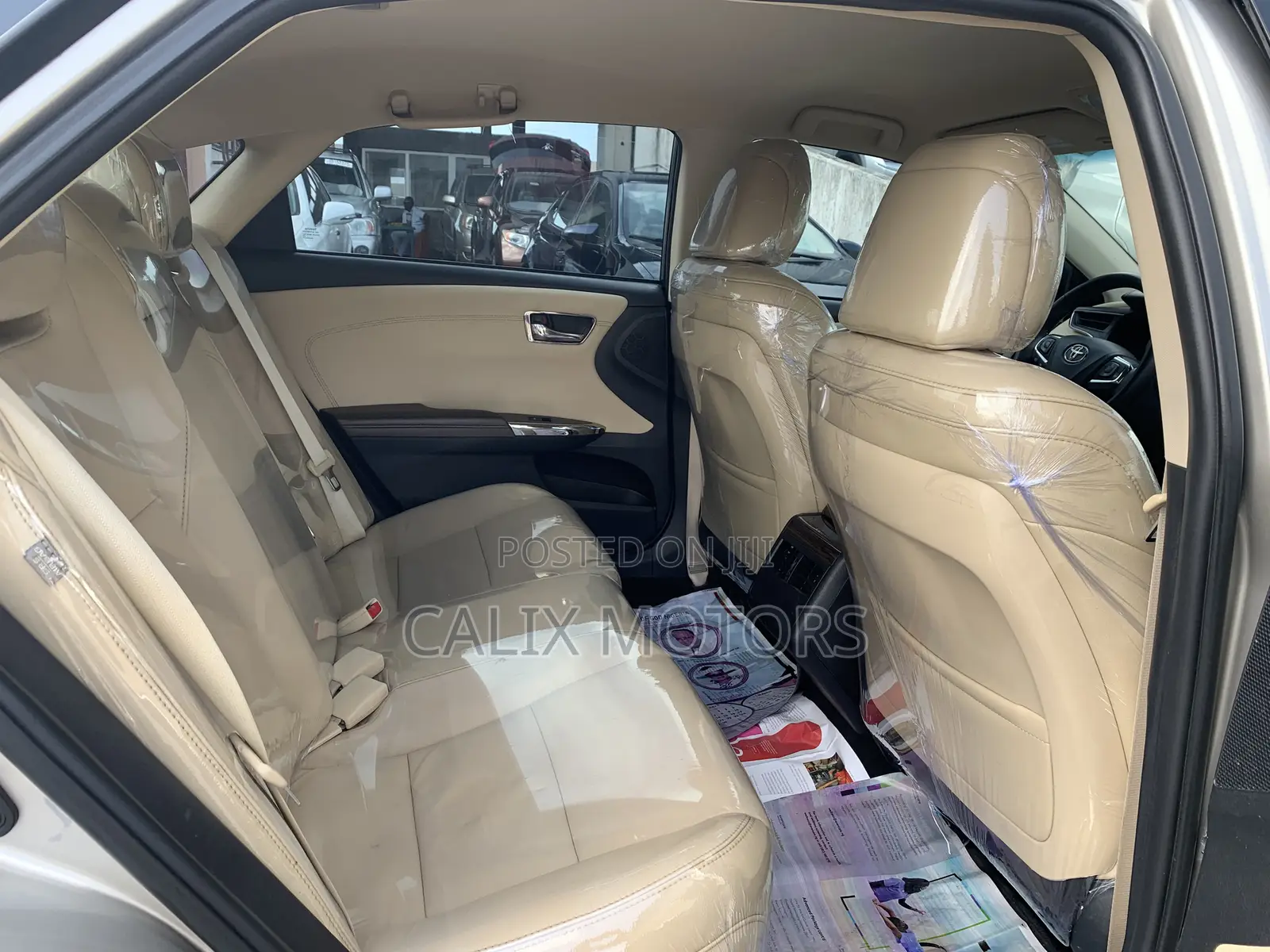 Toyota Avalon 2016 Gold
