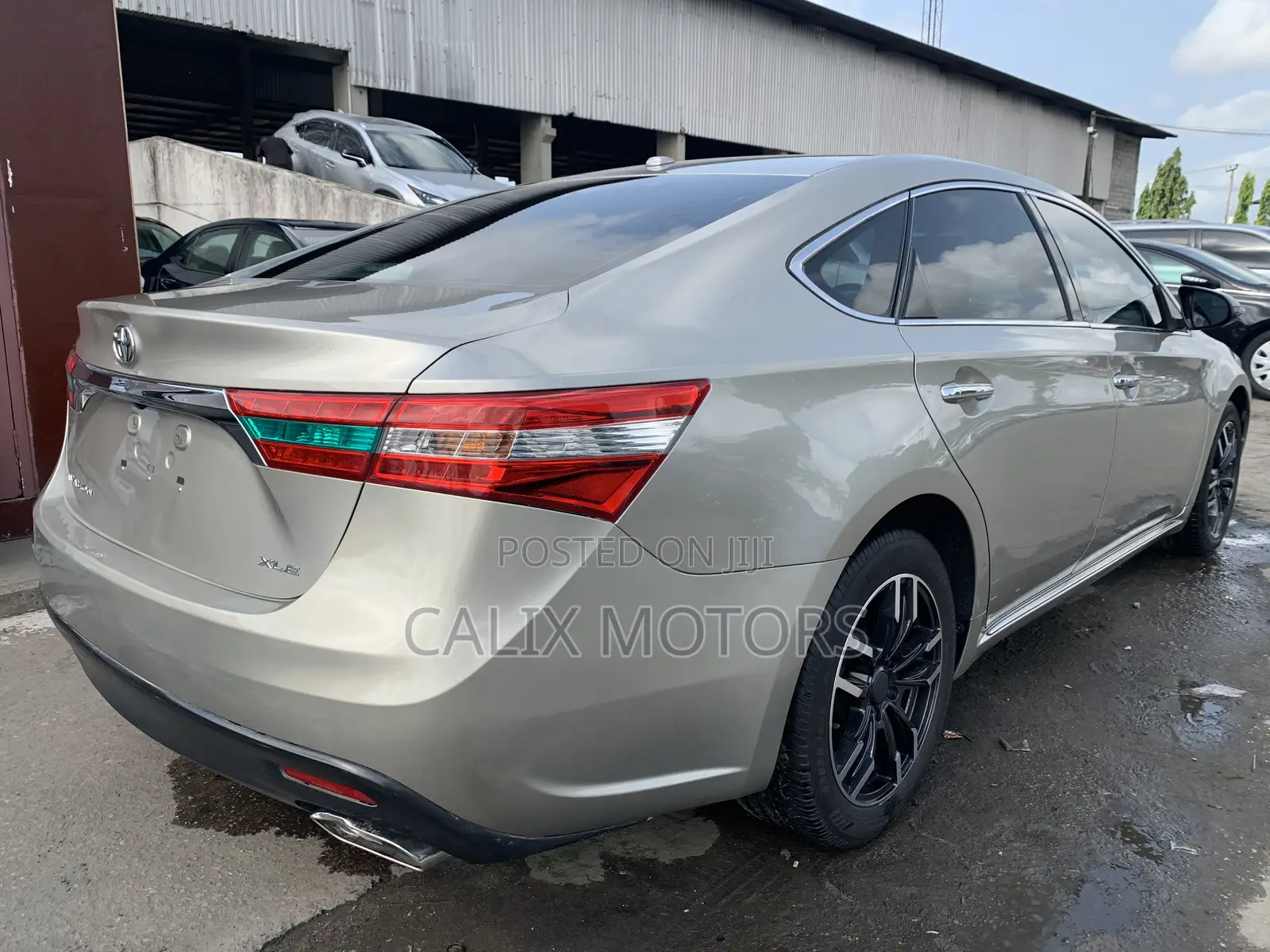 Toyota Avalon 2016 Gold