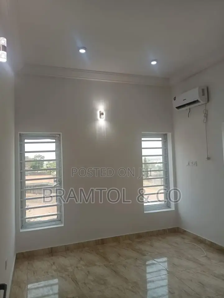 3bdrm Block of Flats in Katampe (Main) for sale