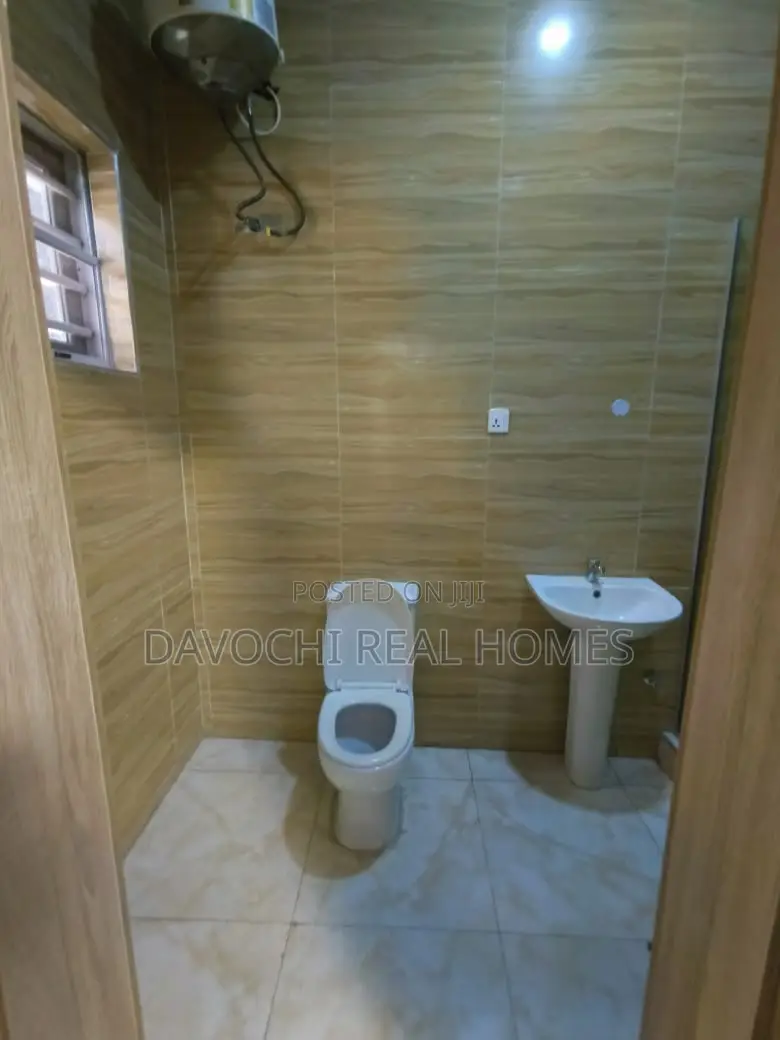 Furnished 4bdrm House in Chevron Drive, Lekki for sale