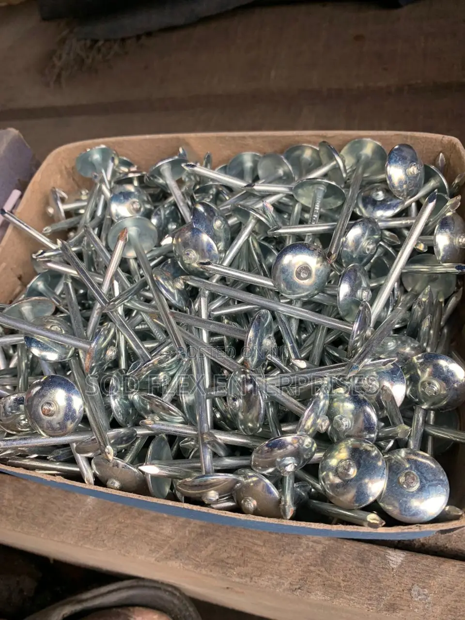 21⁄2" Roofing Nail