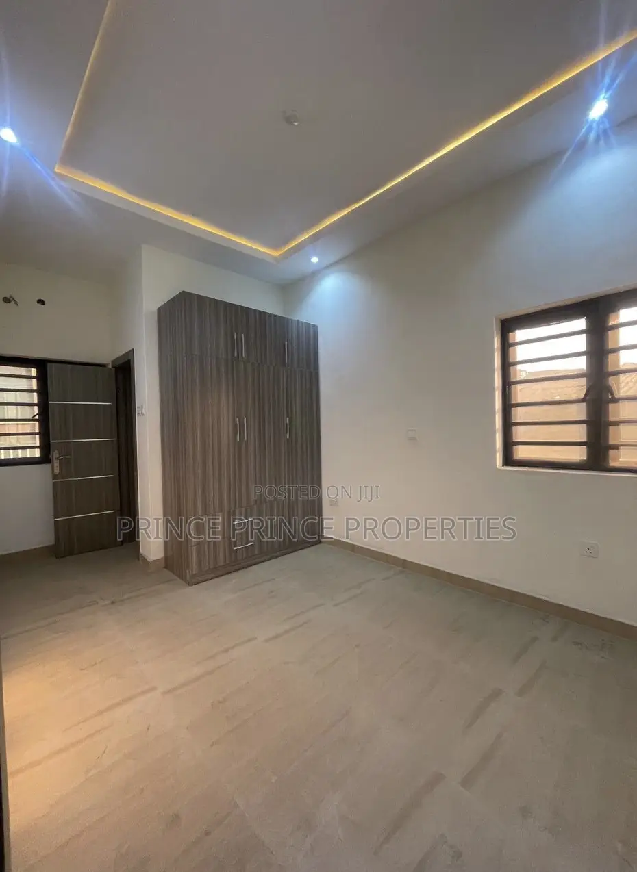 Furnished 3bdrm Block of Flats in Surulere for rent