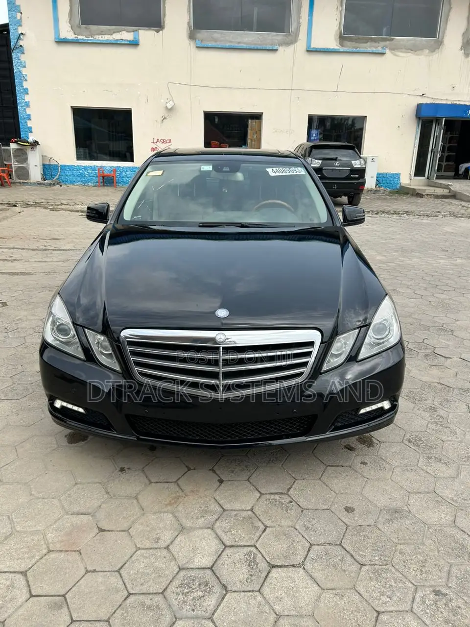 Mercedes-Benz E350 Base 4Matic Sedan AWD (3.5L 6cyl 7A) 2010 Black