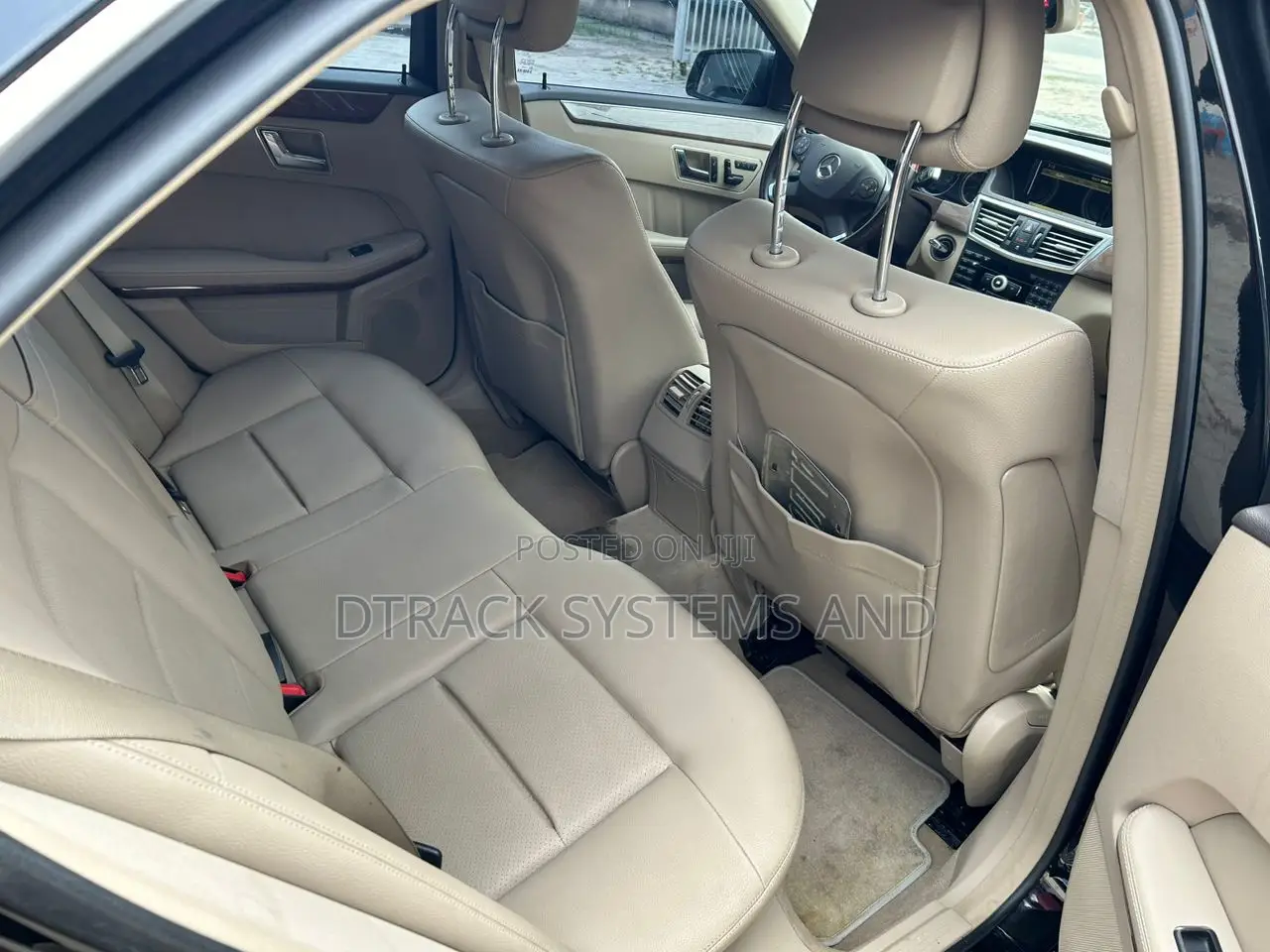Mercedes-Benz E350 Base 4Matic Sedan AWD (3.5L 6cyl 7A) 2010 Black