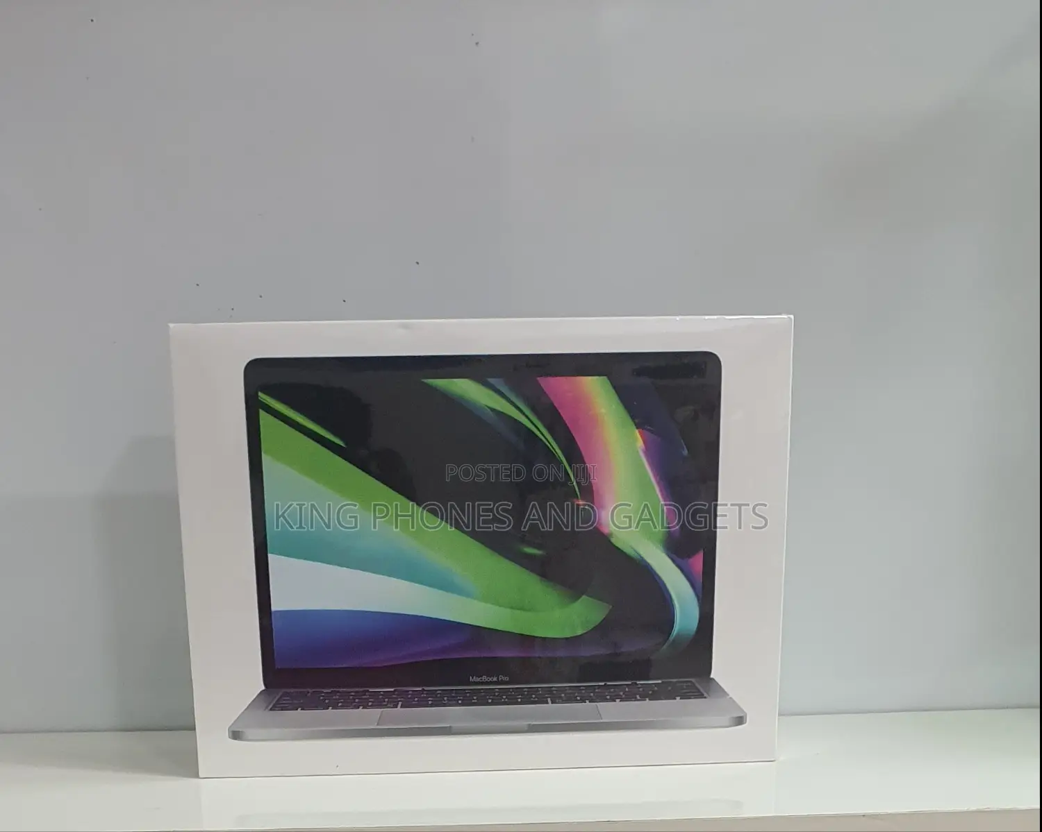 New Laptop Apple MacBook Pro 8GB Apple M2 SSD 256GB
