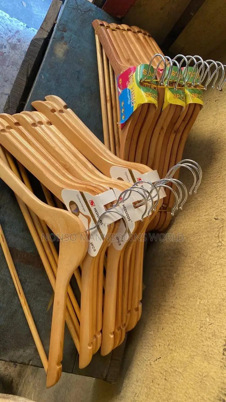 Hedoous Wooden Hangers