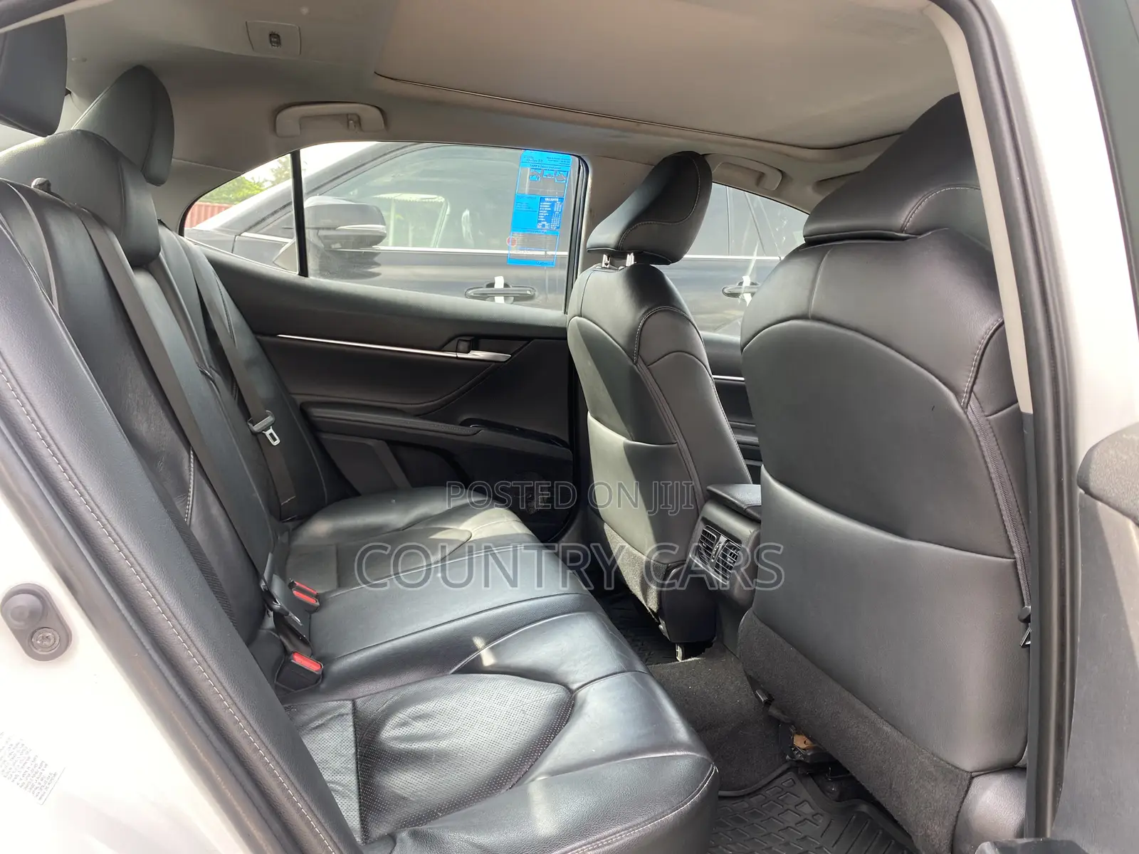 Toyota Camry 2018 White