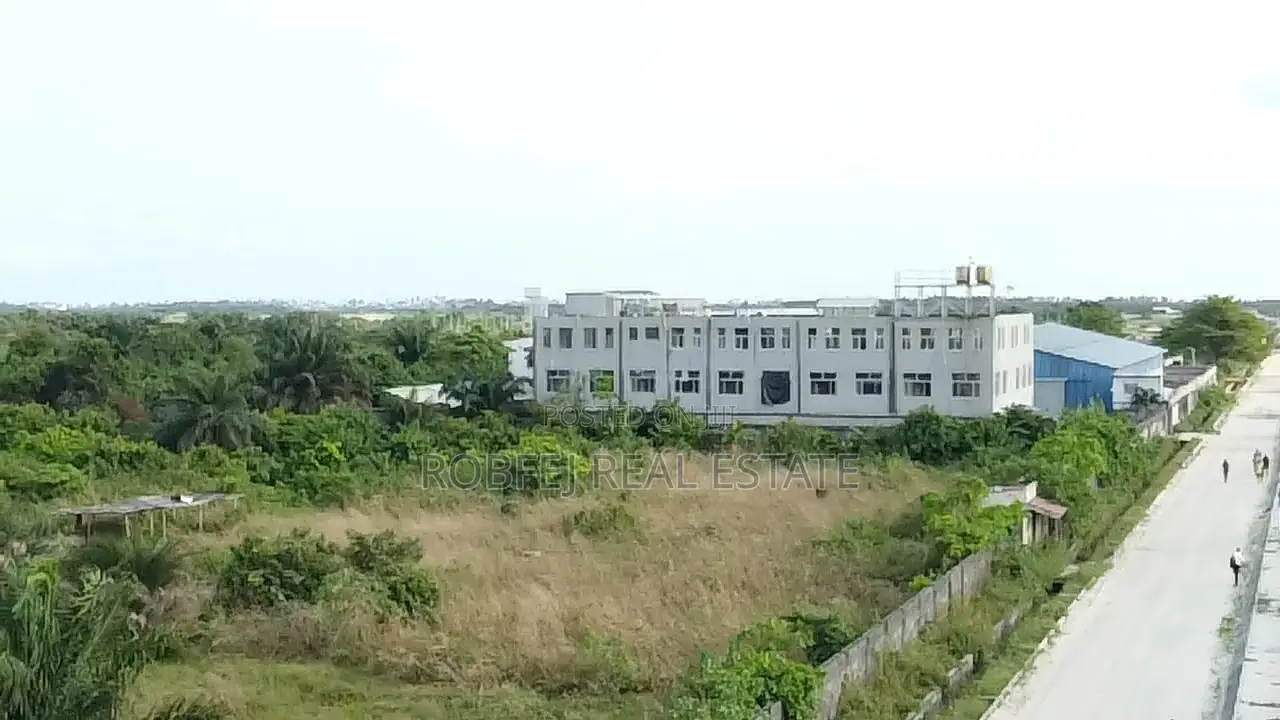 Build Your Dream on Prime Land