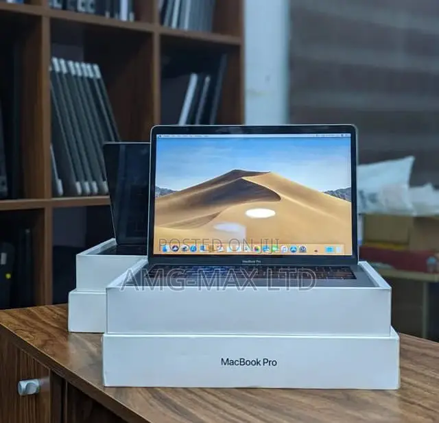 Laptop Apple MacBook Pro 2018 16GB Intel Core I5 SSD 512GB