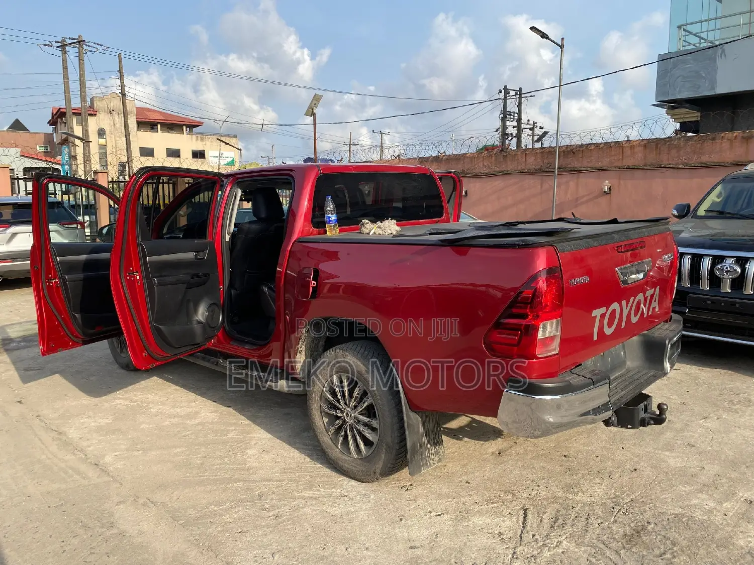Toyota Hilux SR5 4x4 2018 Red