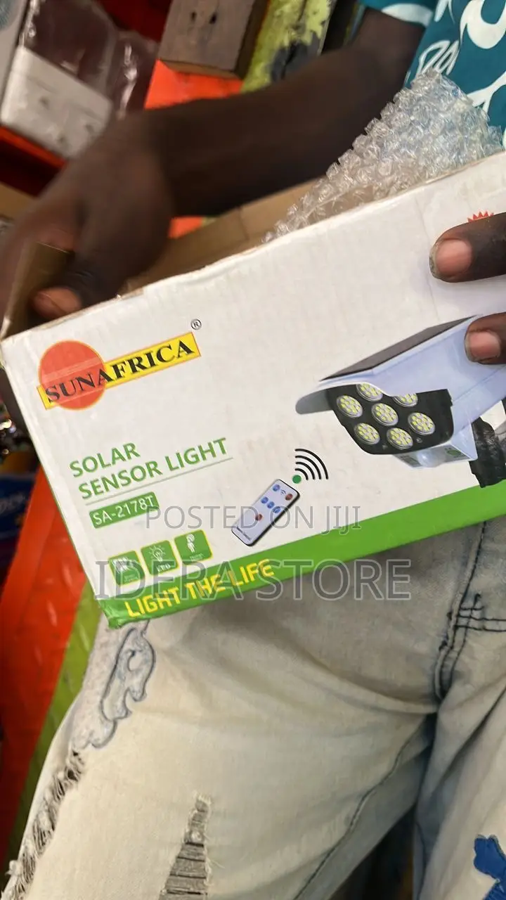 Solar Light Outdoor Solar Sensor Led Light With Remote