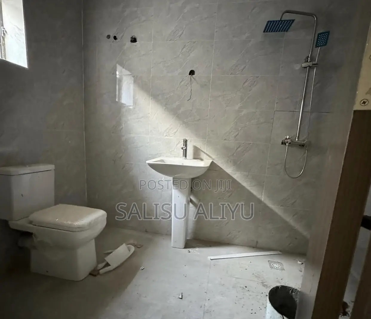 5bdrm Duplex in Jahi for sale