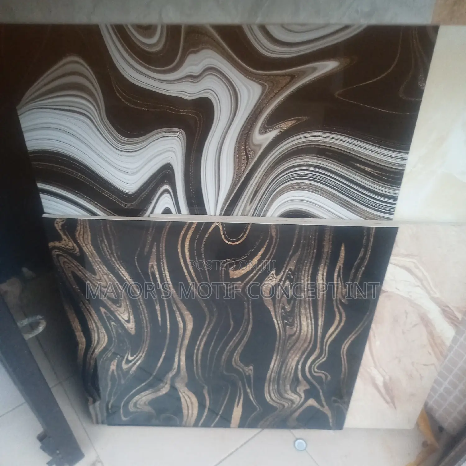Tile for Sitting Room and Surrounded