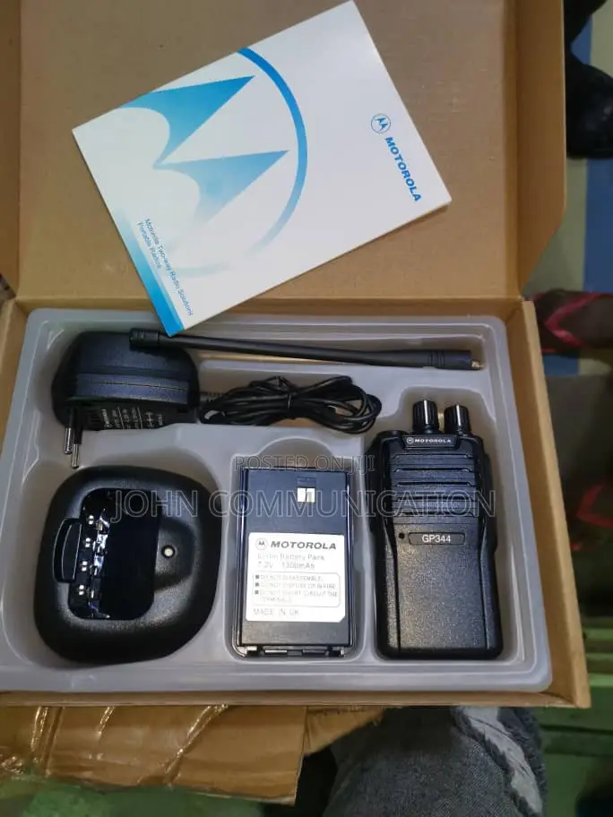 Motorola Gp 344 VHF Walkie-Talkie Radio