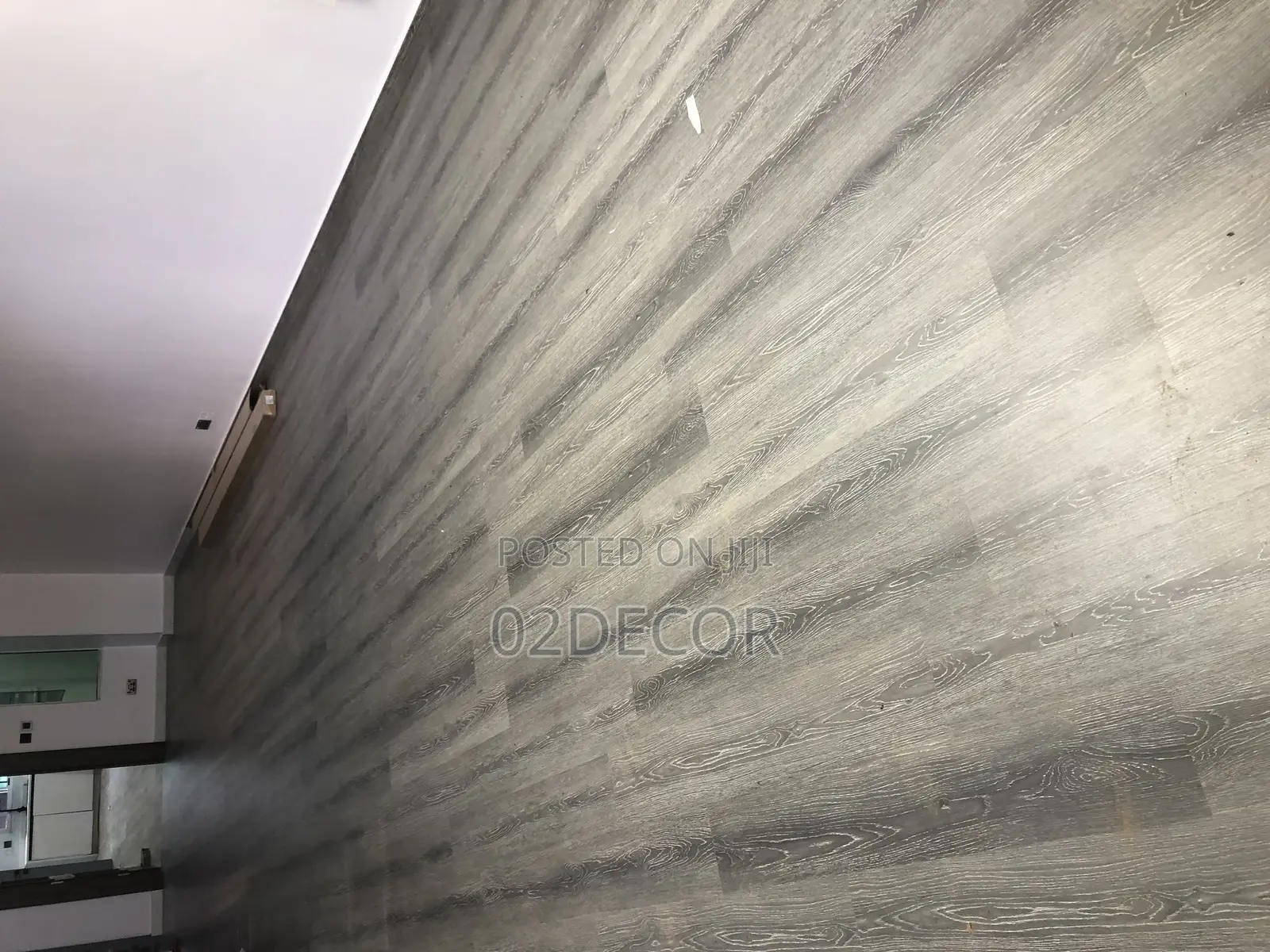 8mm Wooden Flooring