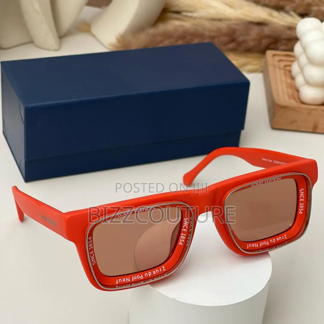 Original LOUIS VUITTON Sunglasses Available in Store