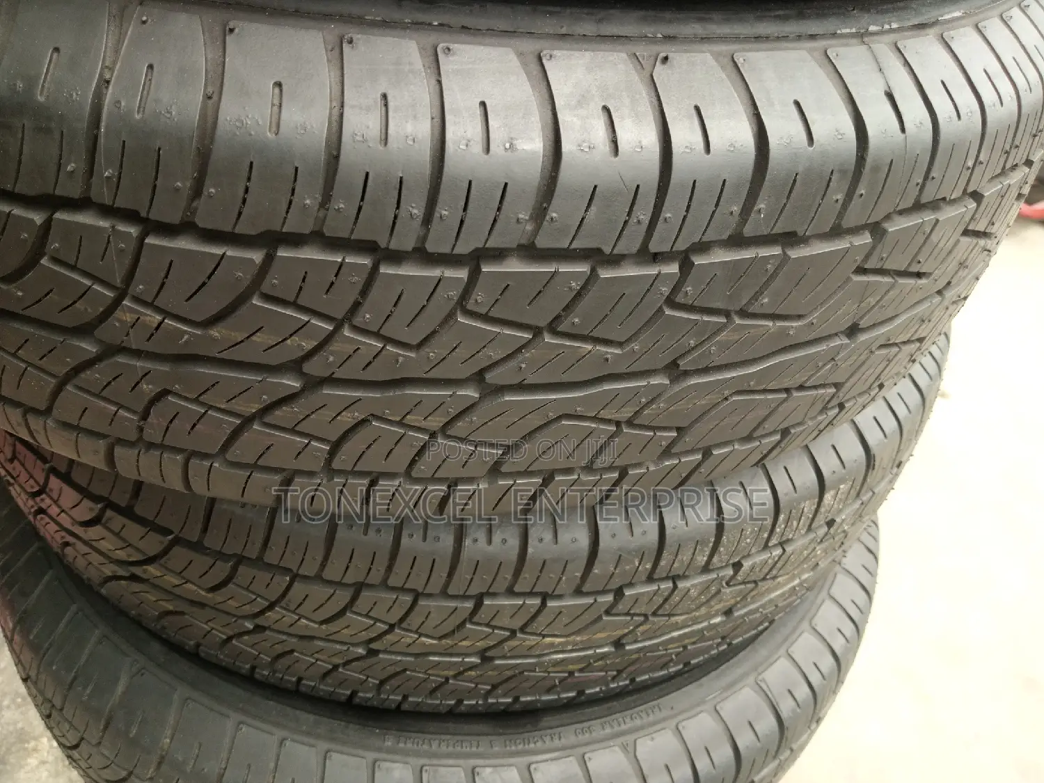 Bridgestone Japan 225/70/16