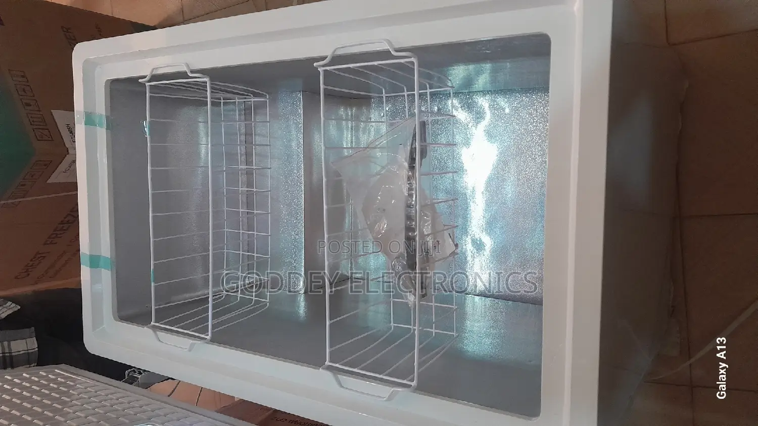 Skyrun Deep Freezer 300 Litres