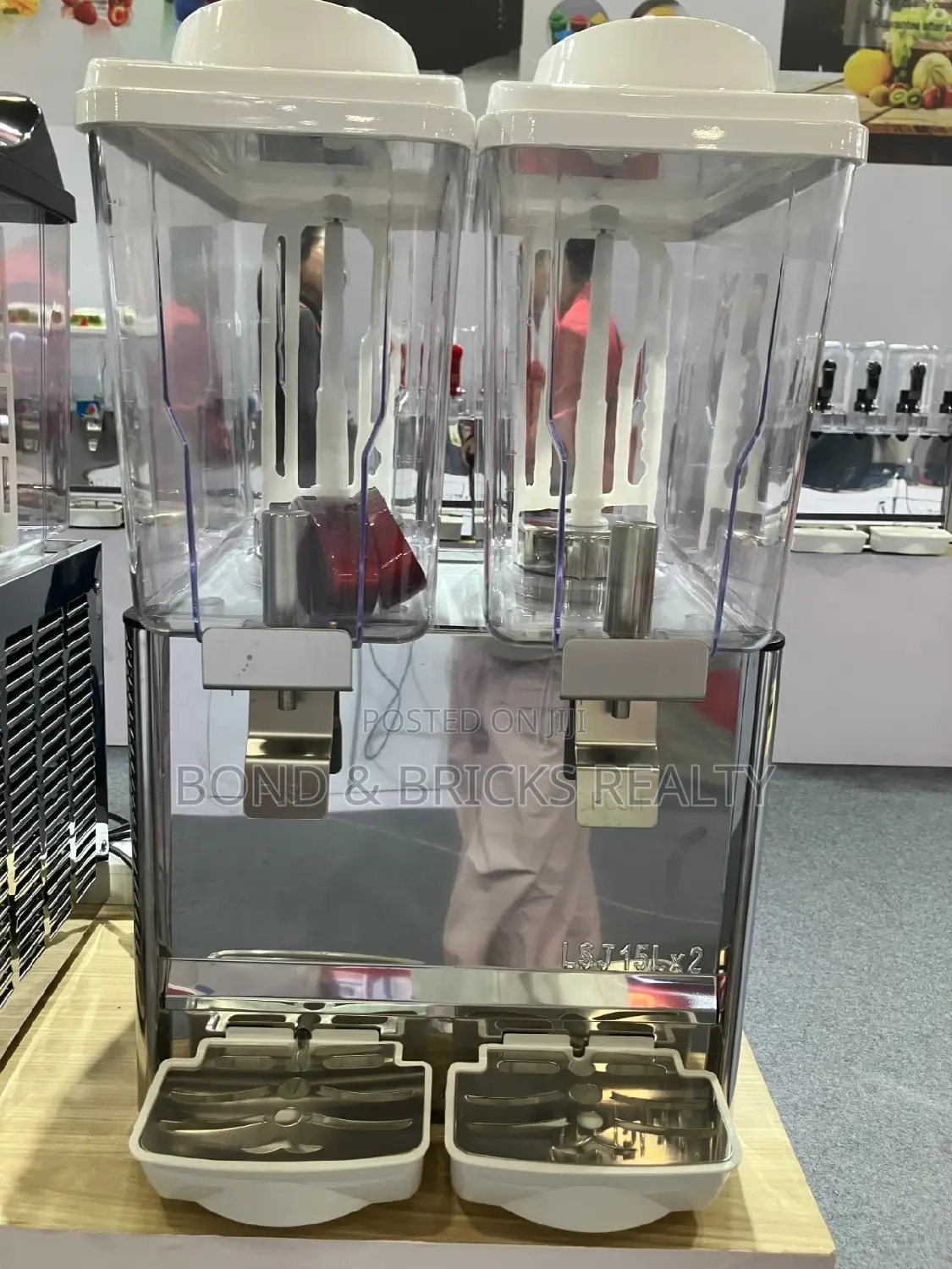Big Transparent Juice Despenser