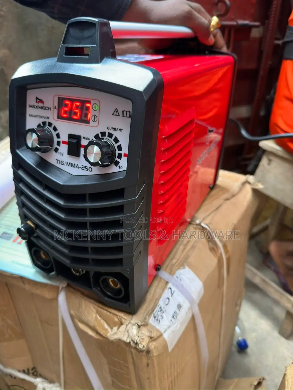 Maxmech Proffesional 250A Argon Welding Machine