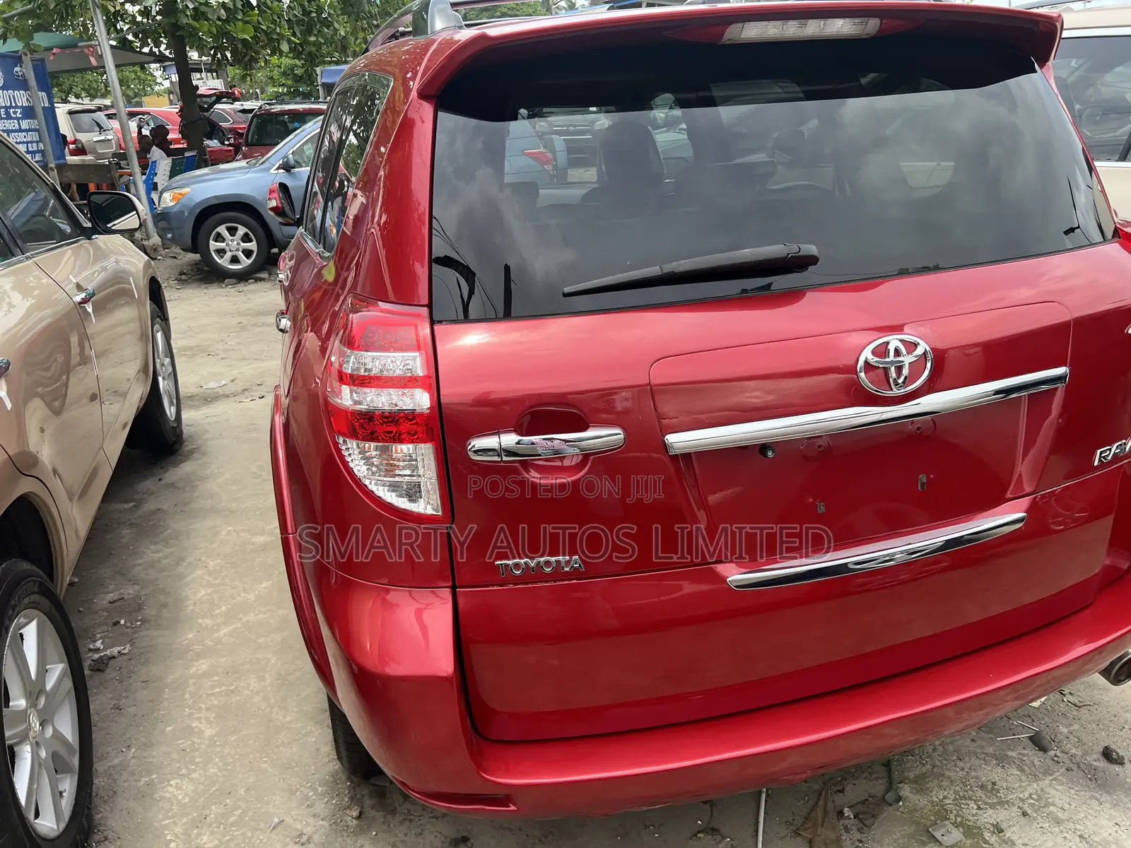 Toyota RAV4 2010 Red