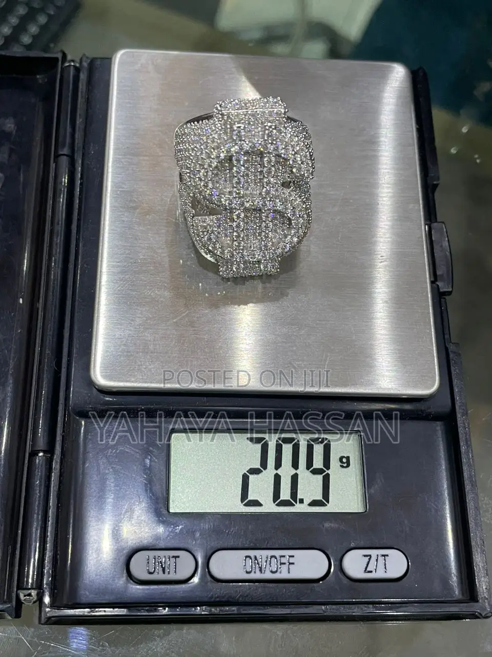 Gold Dealer