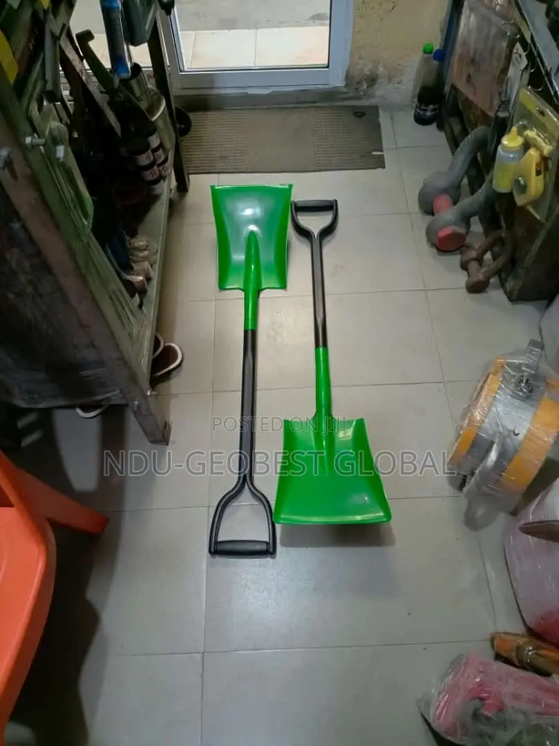 Non-Spark Shovels D Handled