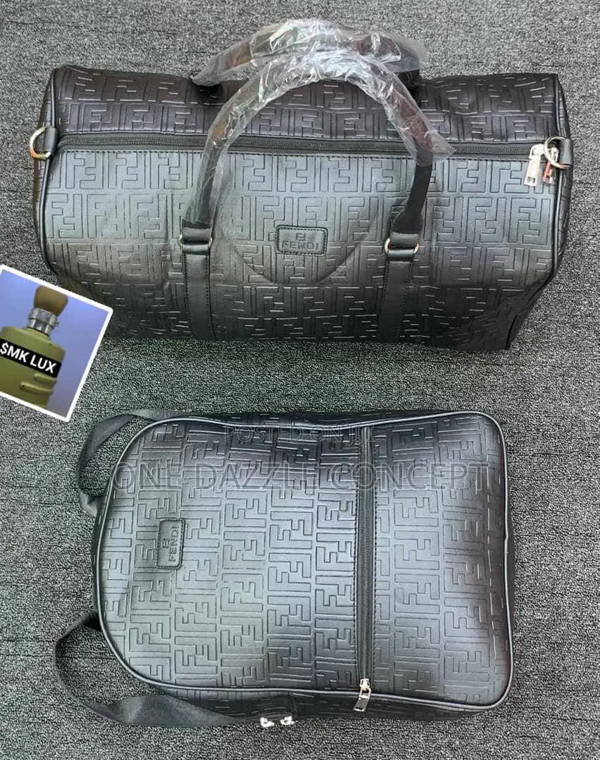 Black Back Bag / Duffle Bag (One)