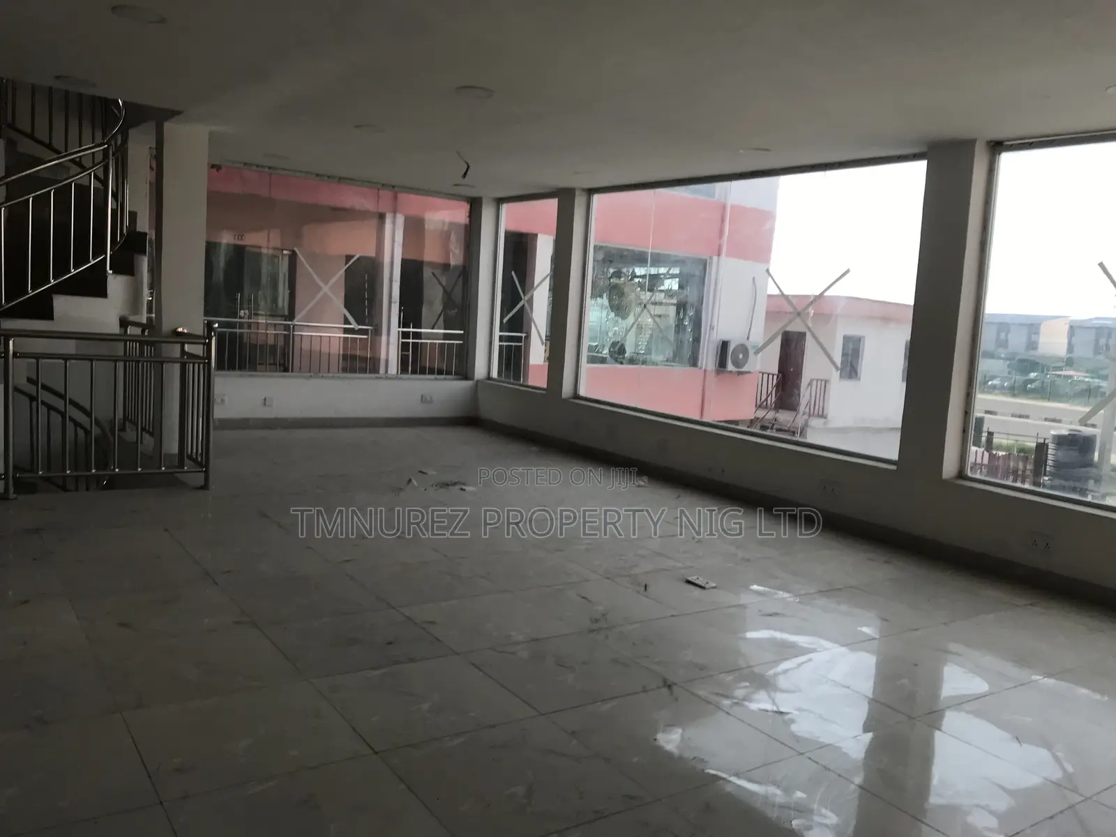BANK SPACE 400SQM, Per SQM 4