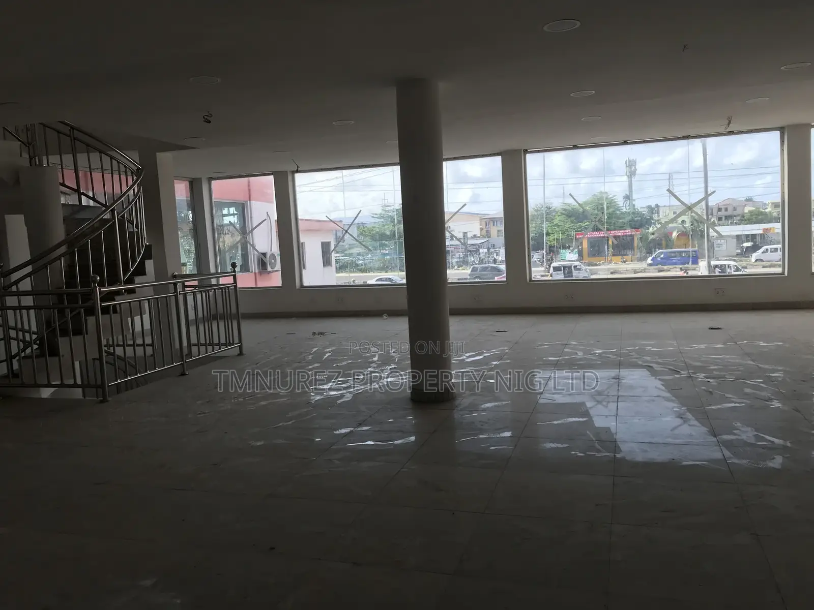 BANK SPACE 400SQM, Per SQM 4