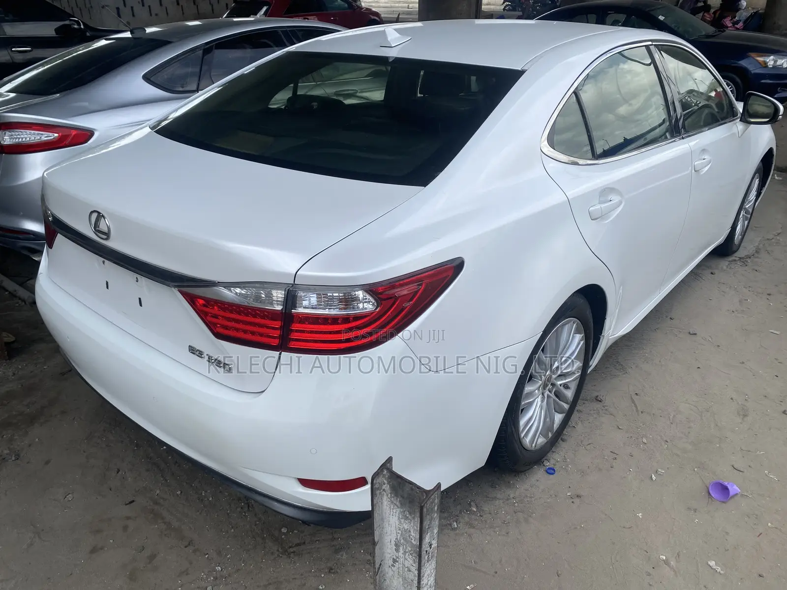 Lexus ES 350 FWD 2014 White