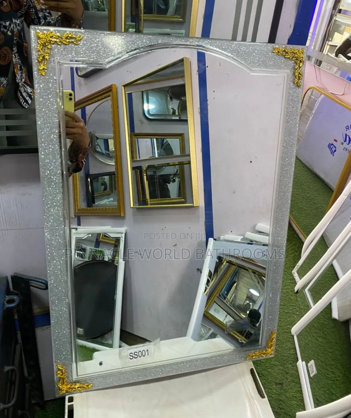 Mirror With Shelves 889