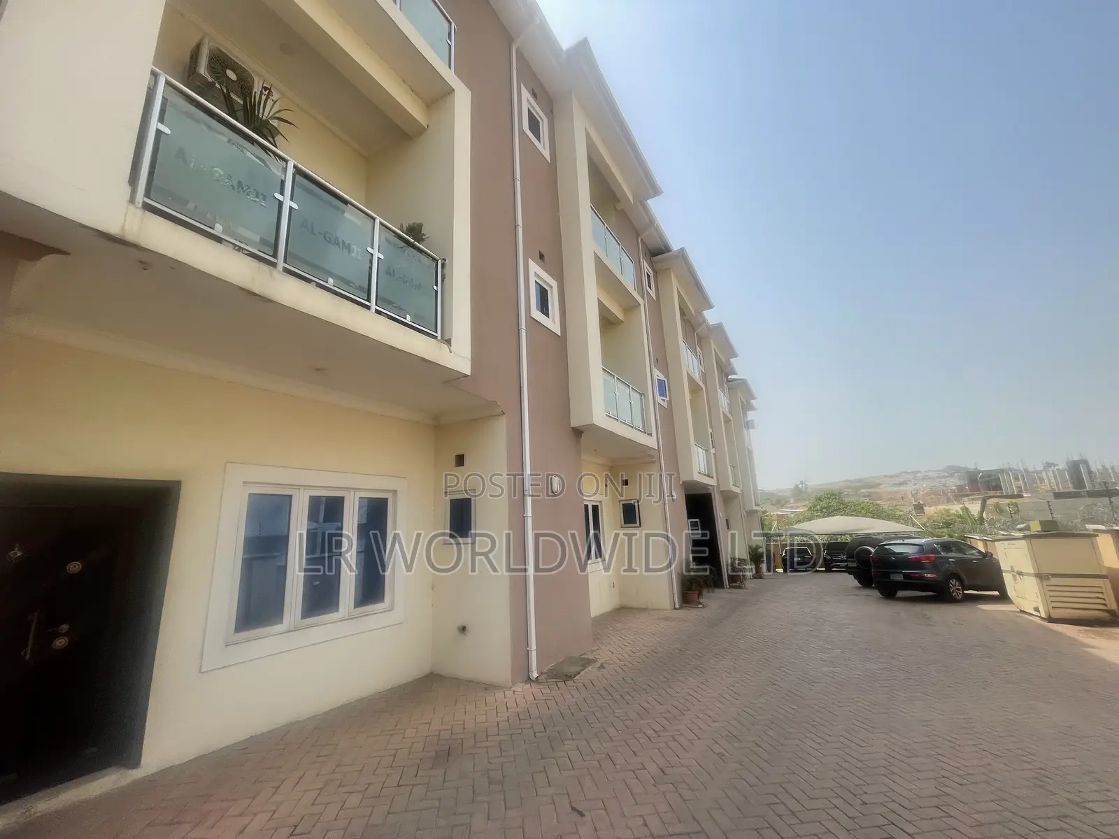 5bdrm Townhouse/Terrace in Guzape District for Sale