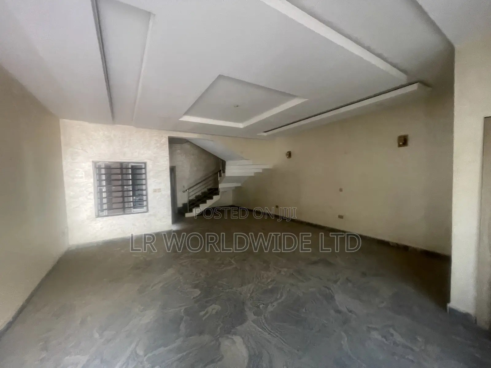 5bdrm Townhouse/Terrace in Guzape District for Sale
