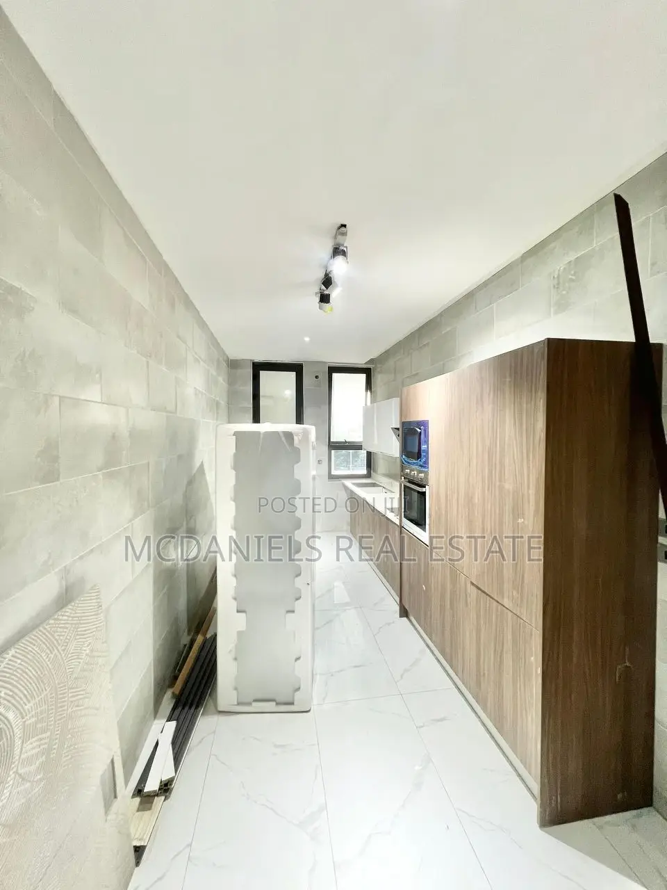 3bdrm Apartment in Banana Island for sale