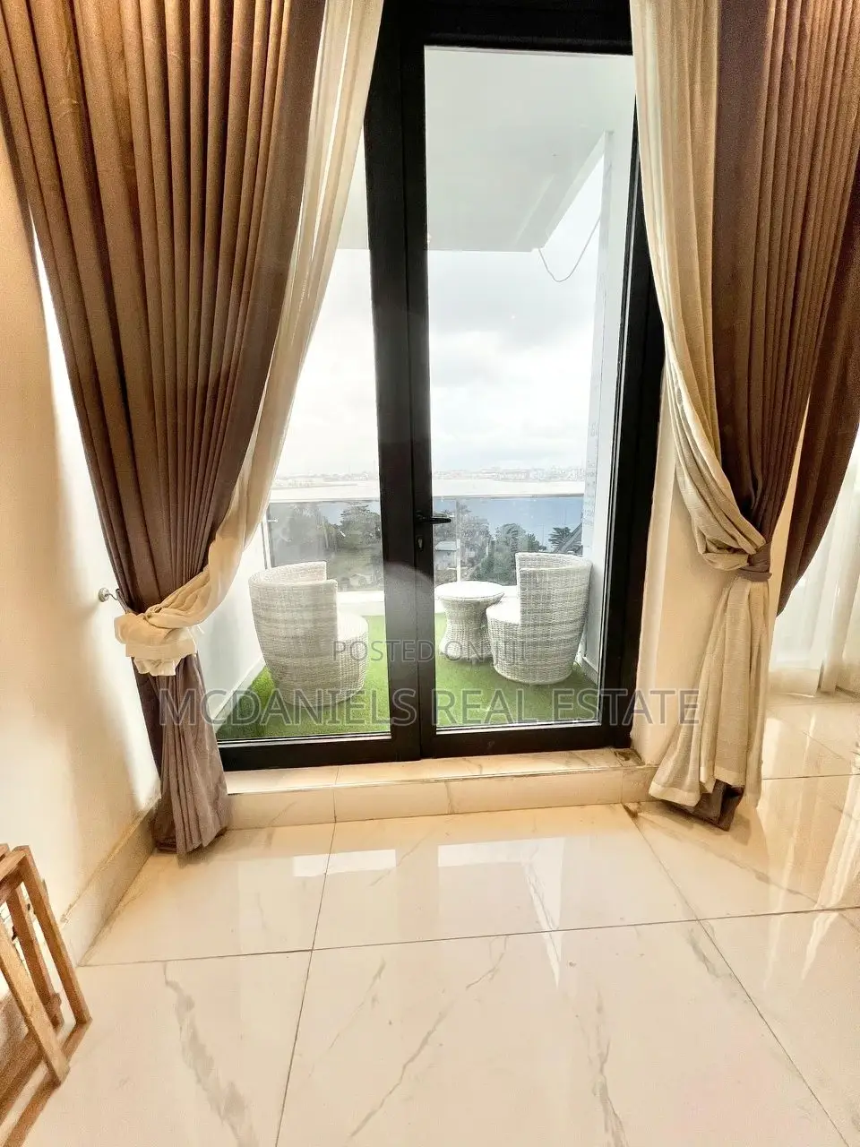 3bdrm Apartment in Banana Island for sale