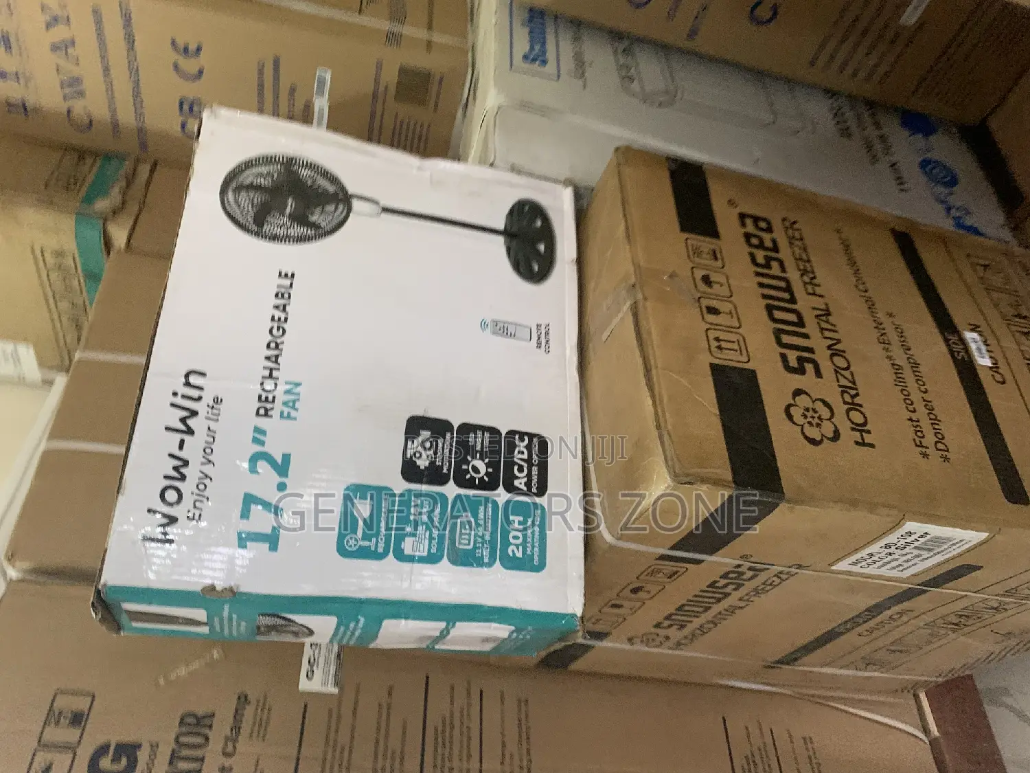 17.2 Rechargeable Wow-Win Adjustable Standing Fan