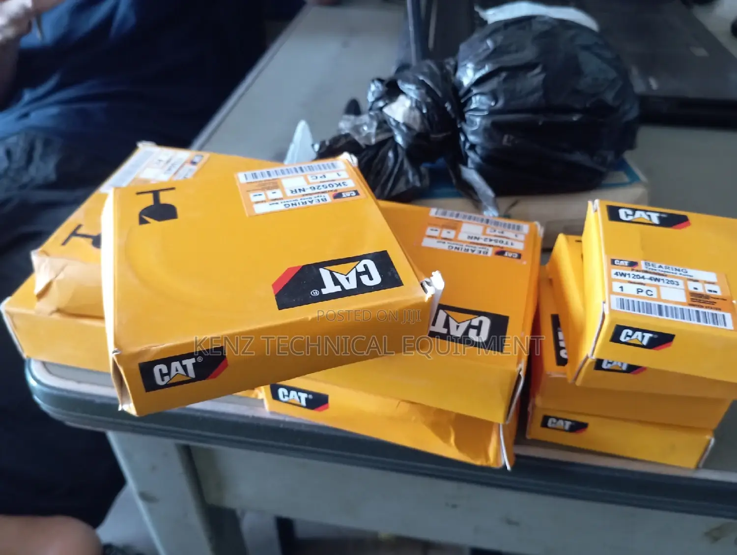 Caterpillar Ball Bearings