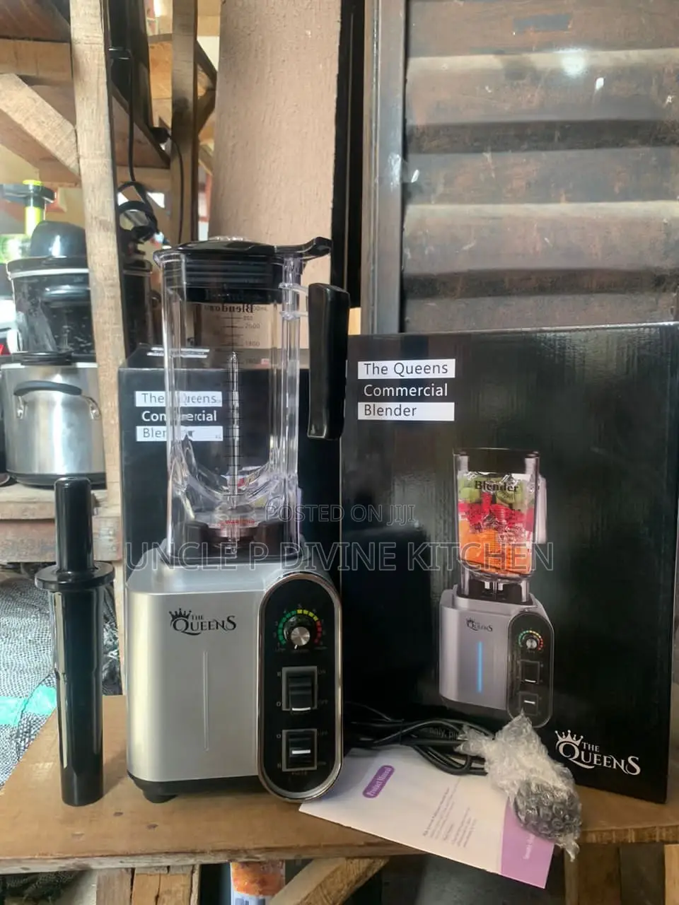 Queens Commercial Heavy Duty Blender 2200w, and 2.2L Cup.