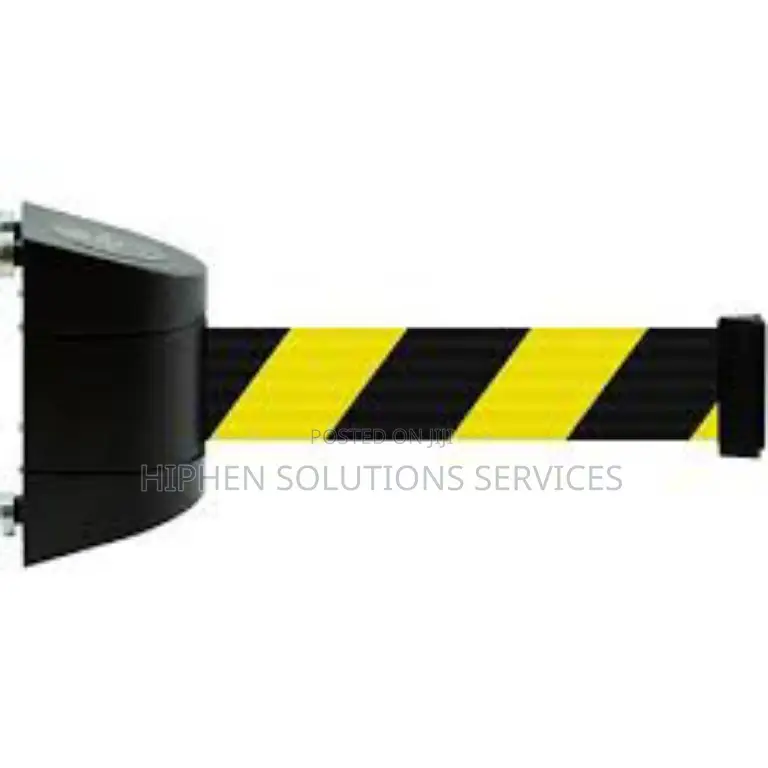 Mounted Retractable Belt Barrier With Removable Plate