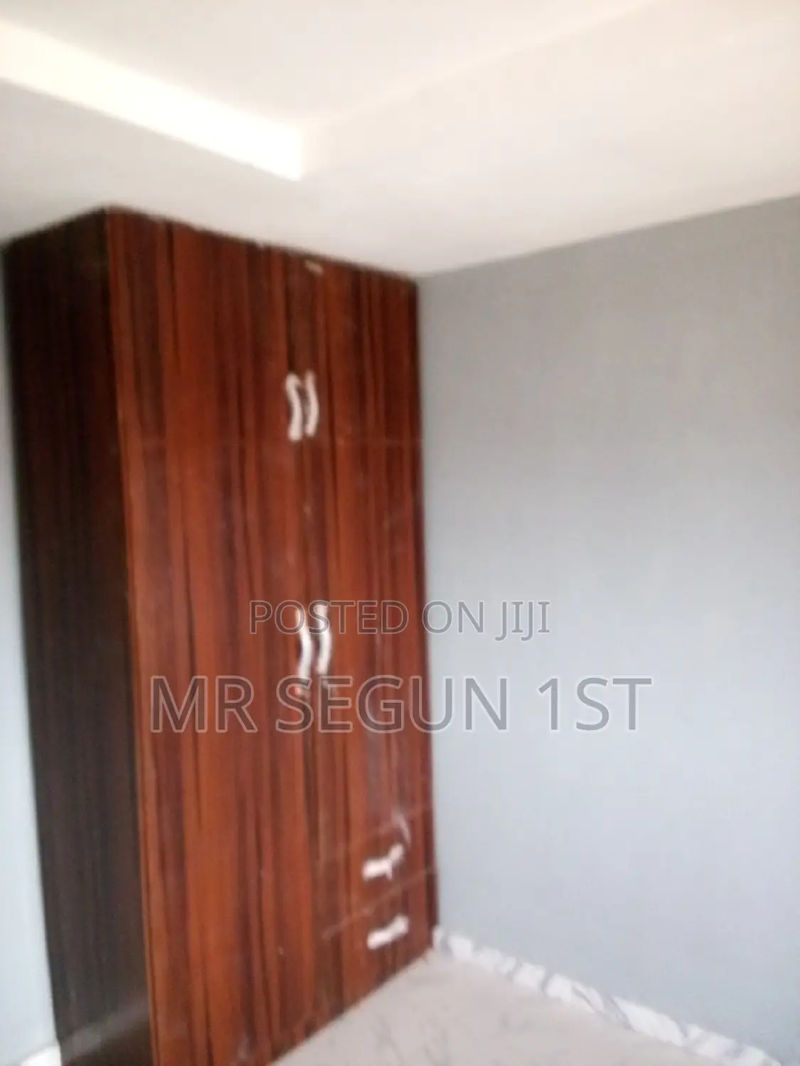 3bdrm Block of Flats in Piller Estate, Akala Express for rent