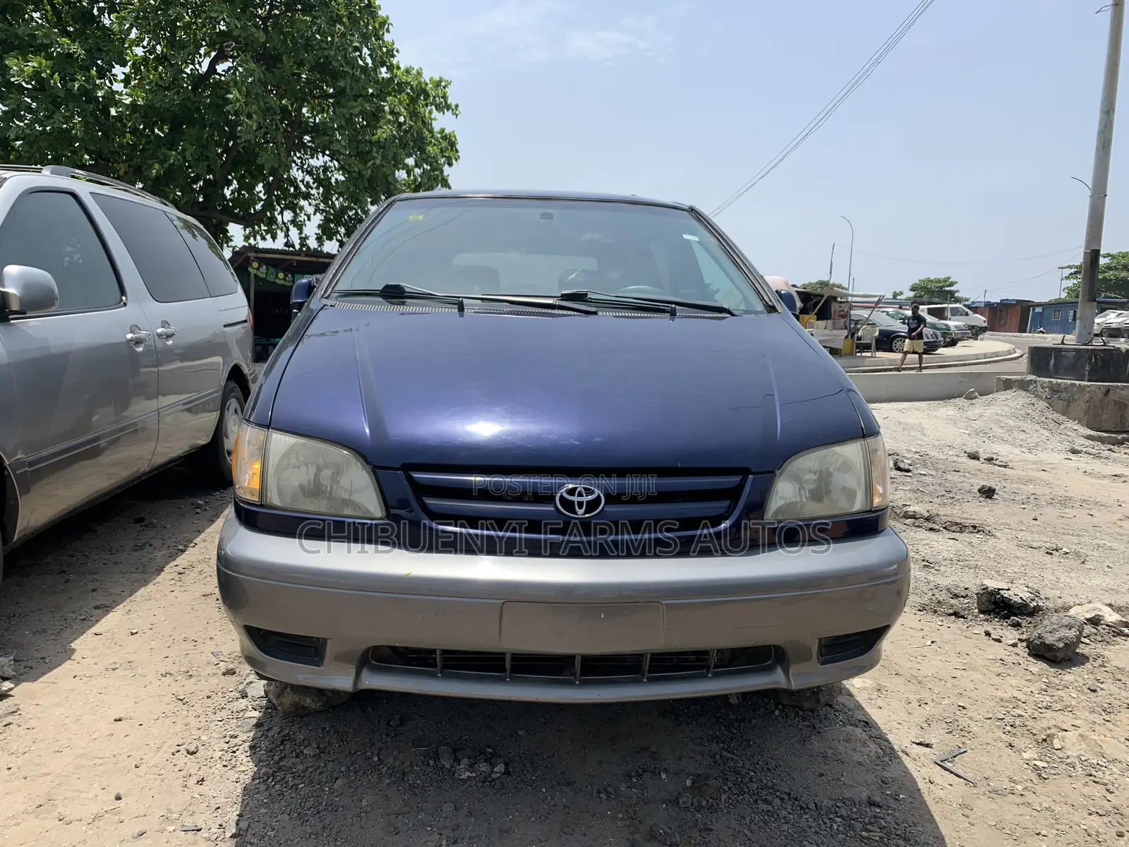 Toyota Sienna LE 2002 Blue