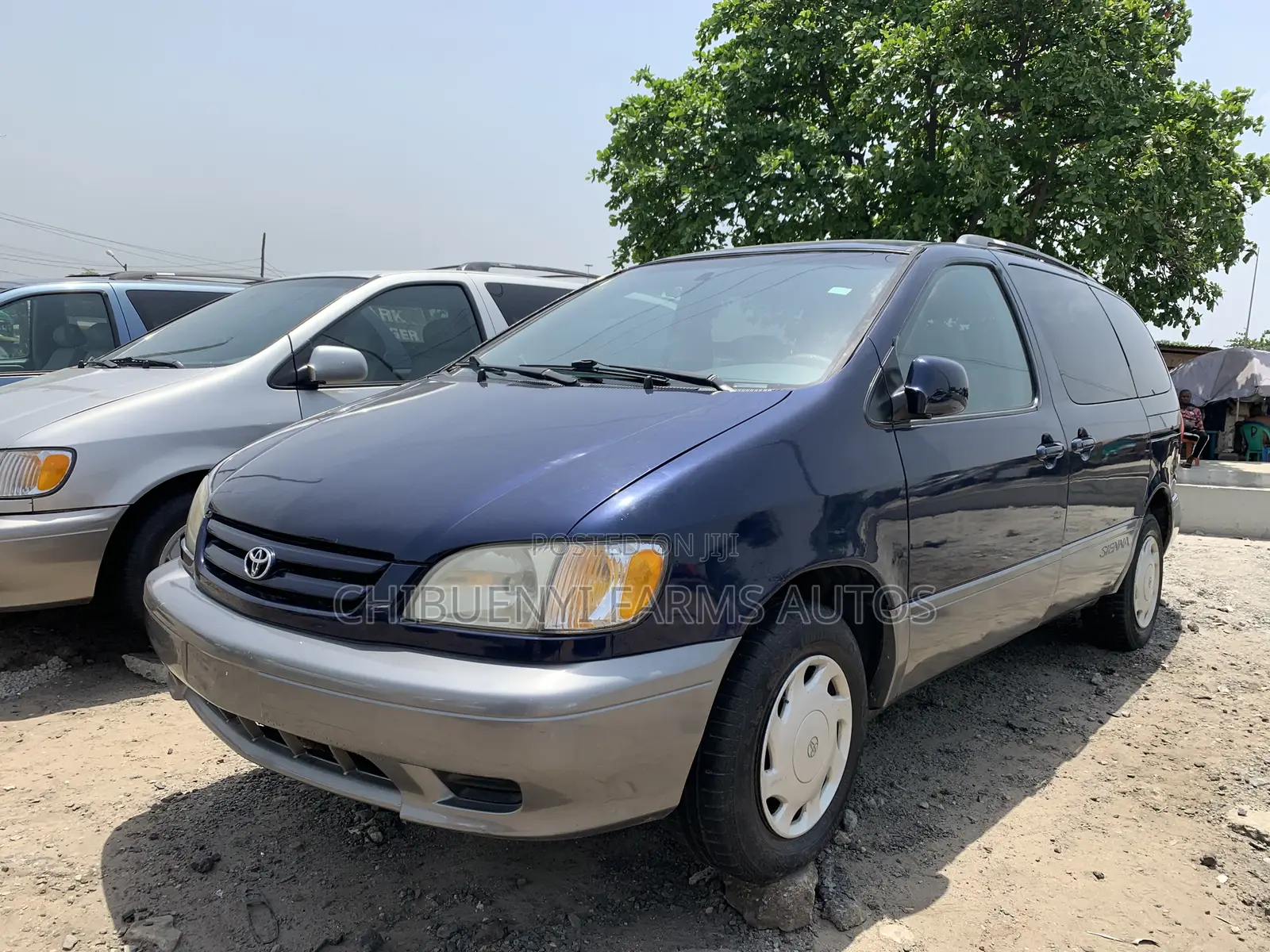 Toyota Sienna LE 2002 Blue