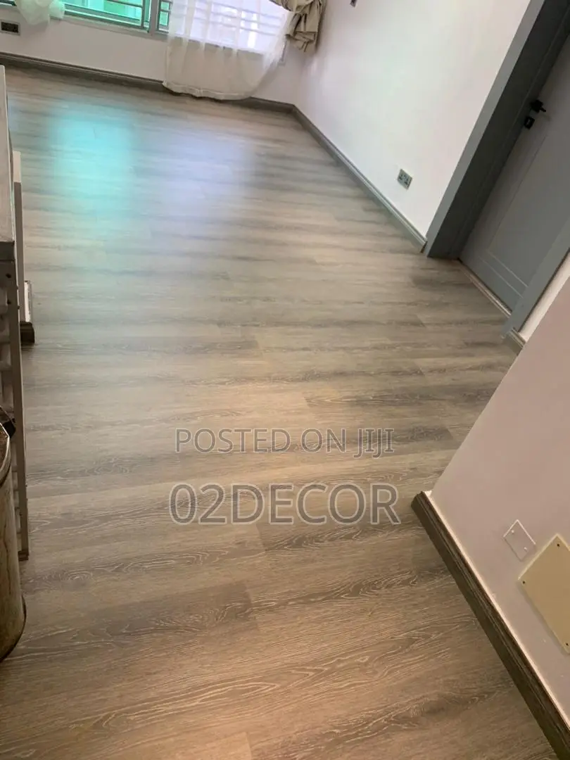 Waterproof Laminate Wooden Flooring